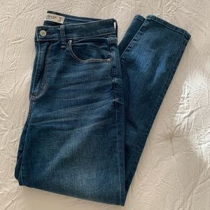 Abercrombie Super Skinny Ankle Jeans